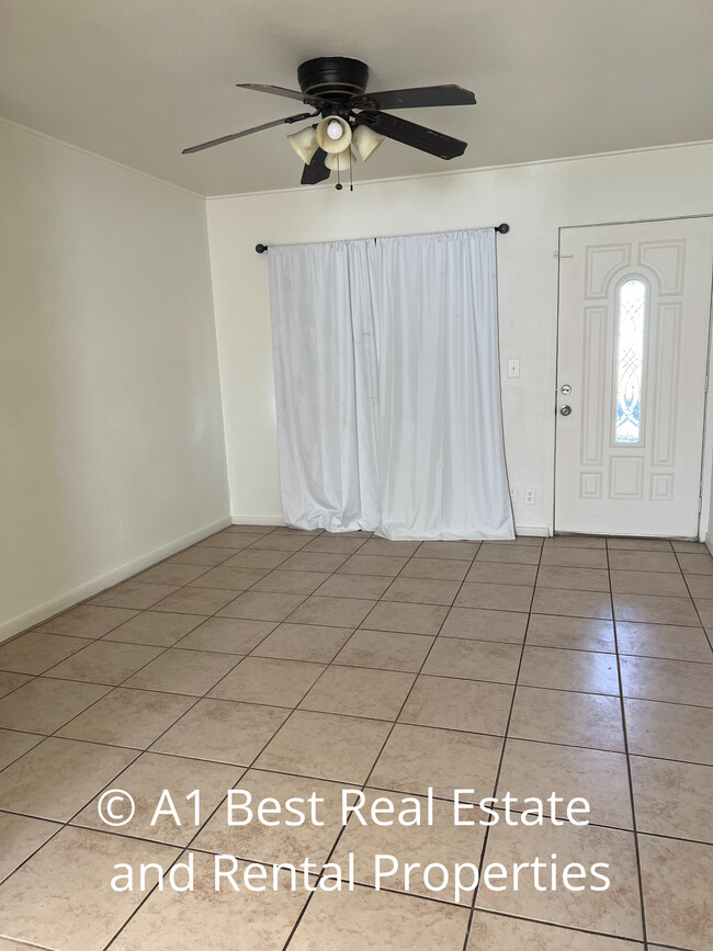 Foto del edificio - 3736 Patterson Rd