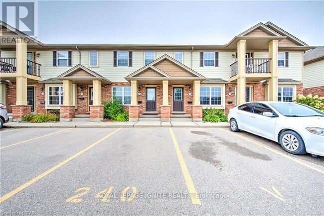 Building Photo - 3320 Meadowgate Blvd