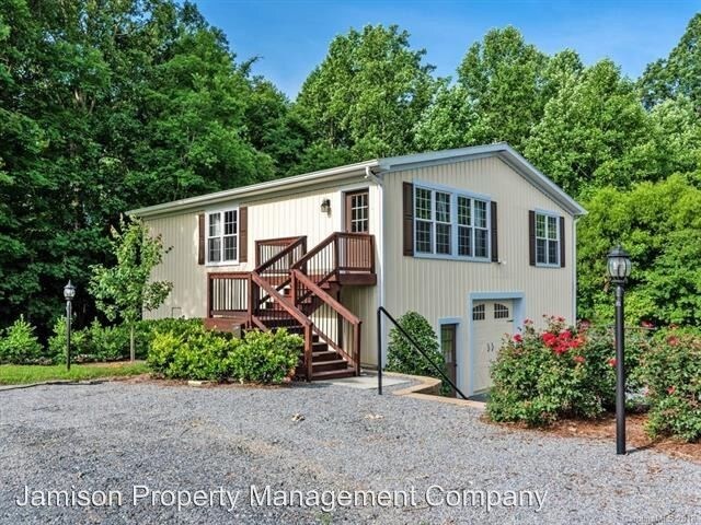 Foto principal - 5407 Parkwood School Rd