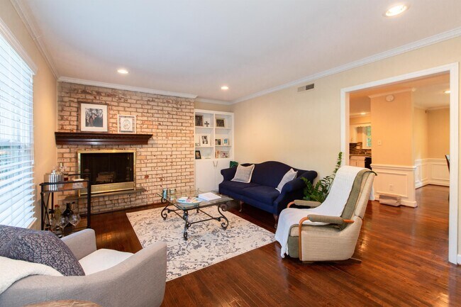 Foto del edificio - 3504 Colony Rd