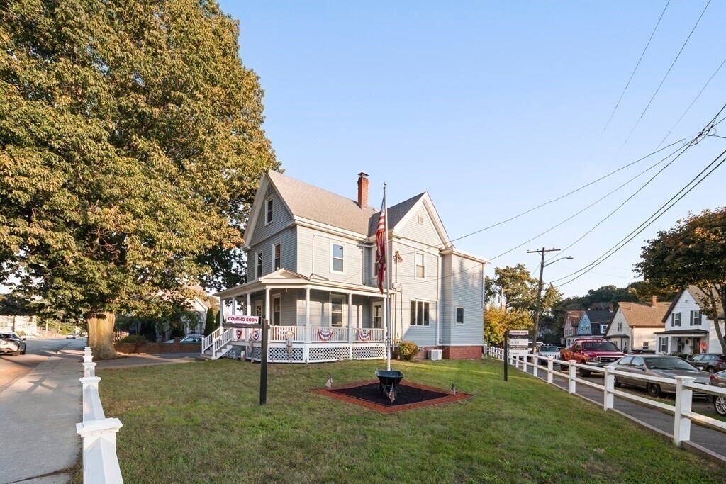 352 Lincoln Ave Unit 1, Saugus, MA 01906 Room for Rent in Saugus, MA