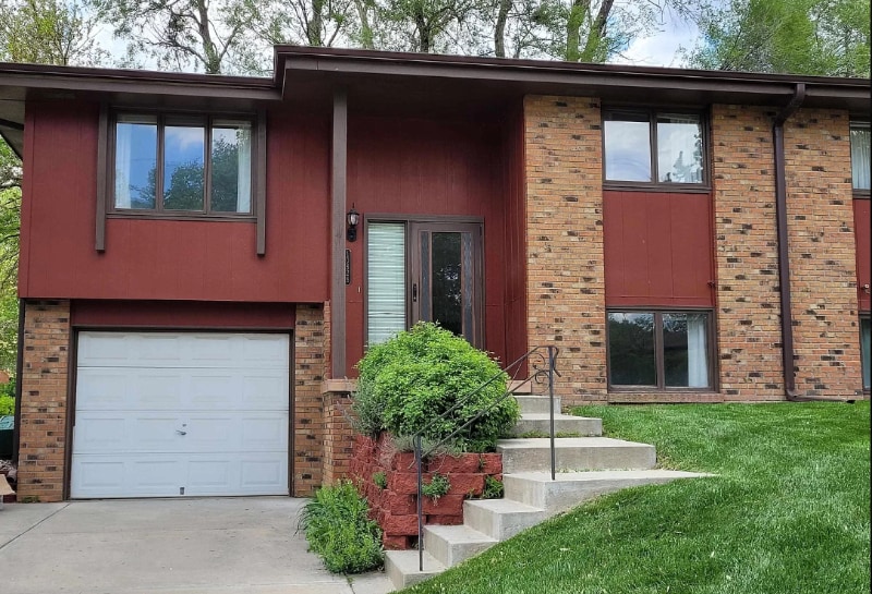 Primary Photo - 10828 Oakbrook Cir