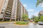 Foto principal - 3713 S George Mason Dr