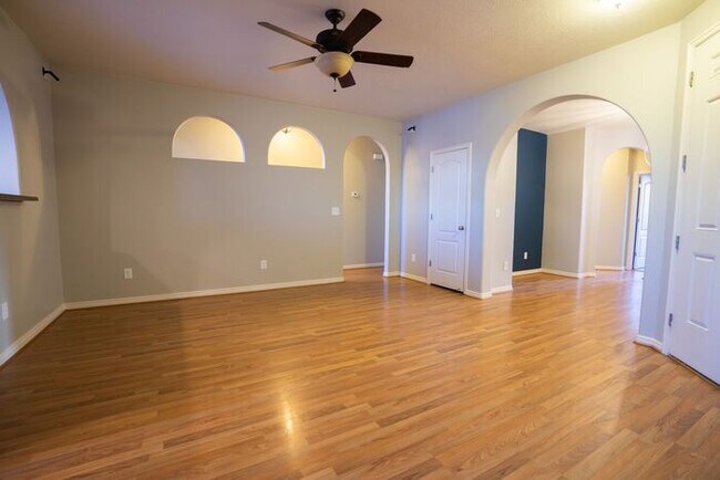 Foto del edificio - 3 Bed Rambler in North Salt Lake