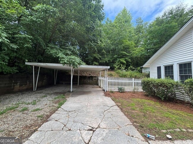 Building Photo - 3126 Old Cleveland Hwy