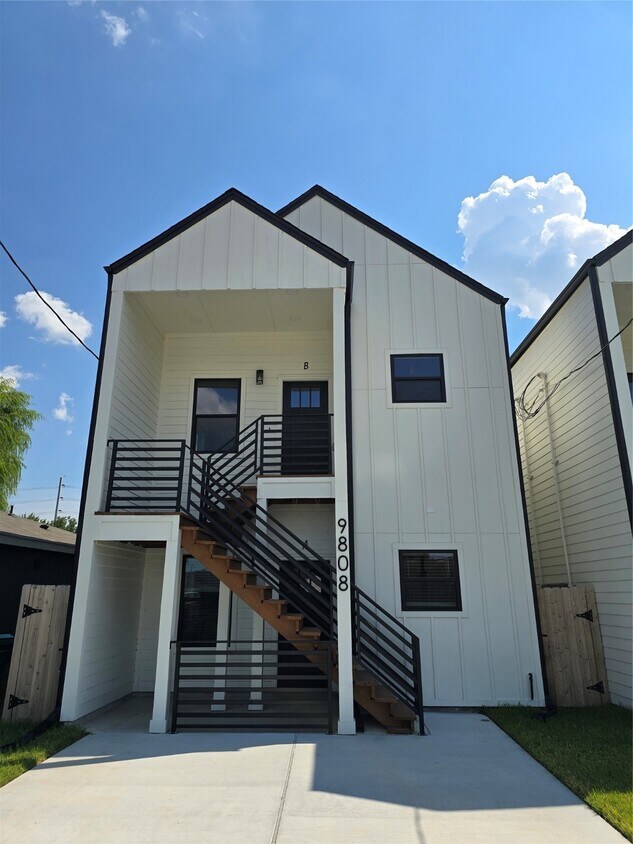 Foto principal - 9808 Pelsey St