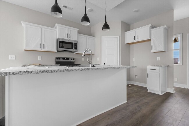 Foto del edificio - Beautiful New Build Available Now!