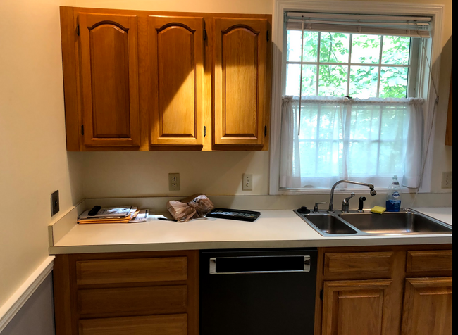 kitchen - 1465 Hooksett Rd