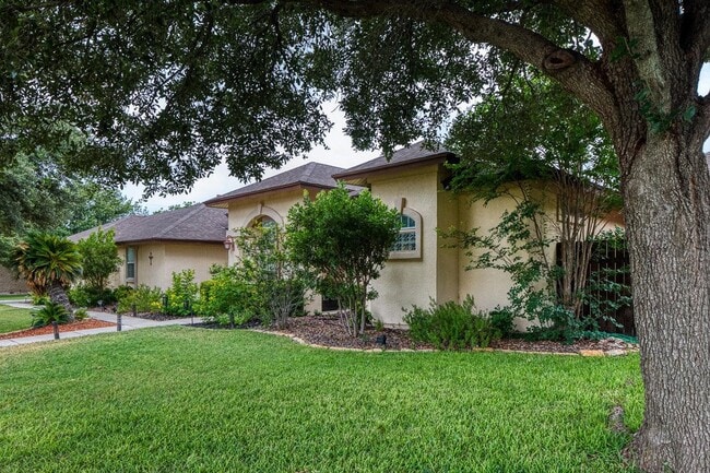 Building Photo - 100 Timber Rock Dr