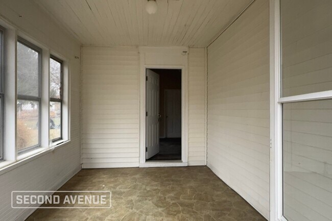 Foto del edificio - 512 Central Ave