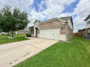 Building Photo - 25322 Alverstone Drive