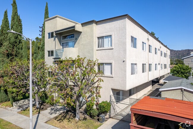Building Photo - 2245 Las Colinas Ave.