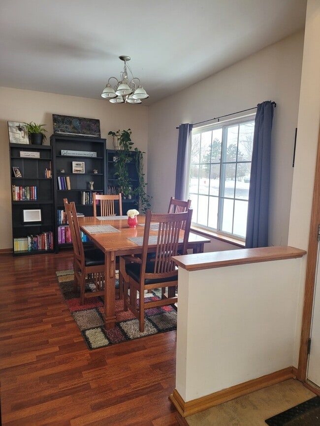 Foto del edificio - 3642 Roanoke Ave