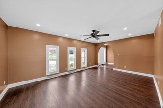 Building Photo - 3561 Sunrise Dr