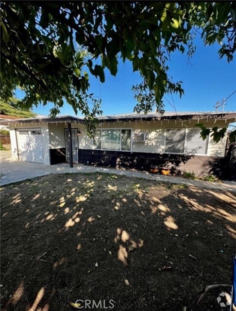 Building Photo - 174 Maple Ave