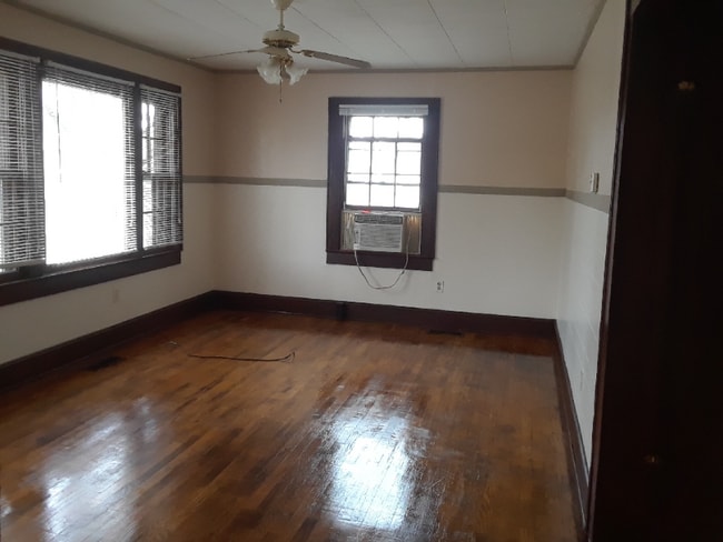 Building Photo - 112 S Avondale Rd