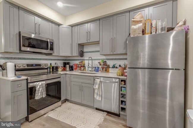 Building Photo - 511 Gorgas Ln