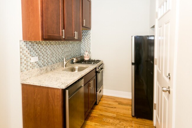 Foto del edificio - 2907 N Mildred Ave