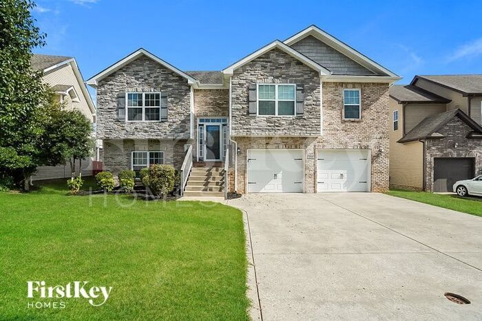 Foto principal - 3711 Wind Mill Ct