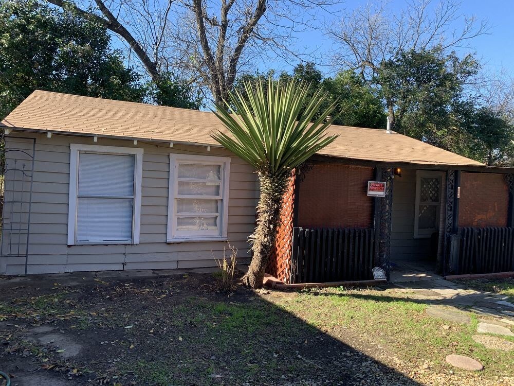 completely redone one bedroom House for Rent in Garland, TX