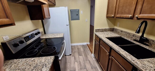 Foto del edificio - 2822 NW 55th Ave