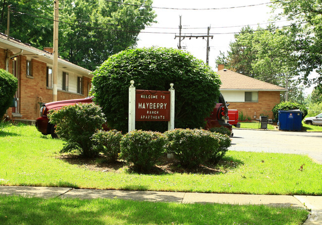 Building Photo - Mayberry Ranch Apartments