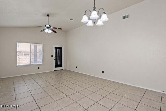 Foto del edificio - 14685 Holsteiner Ct