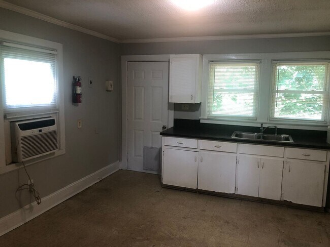 Building Photo - Culp Circle Single-Family Residences
