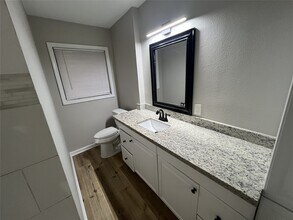 Building Photo - 717 Grantham Rd