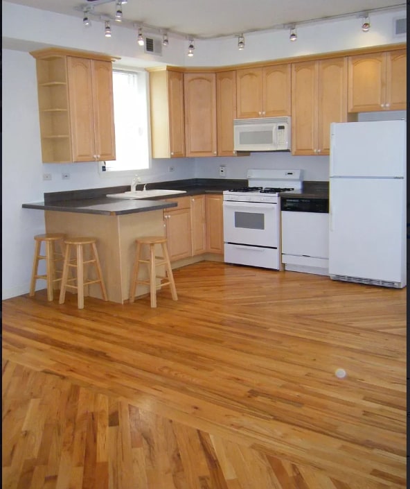 Building Photo - 1346 N Bosworth Ave