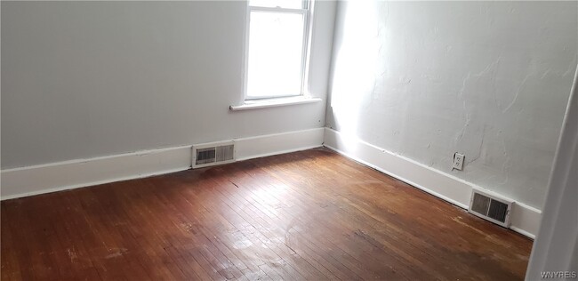 Foto del edificio - 46 Roanoke Pkwy