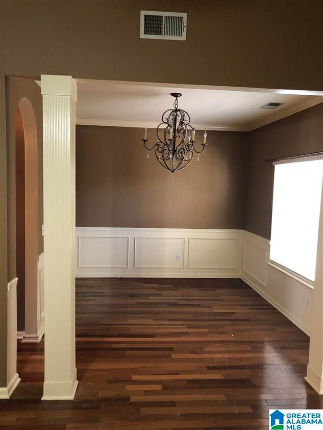 Foto del edificio - 5525 Fawn Cir