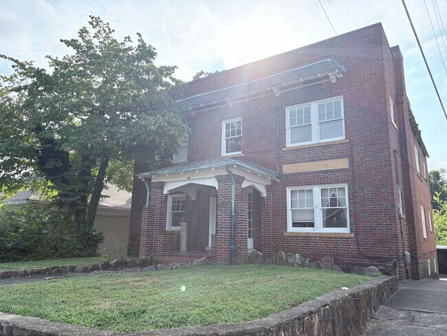Foto del edificio - Northshore Historic 1 bedroom