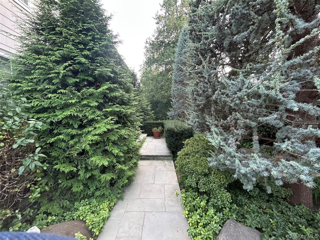 Primary Photo - 26 Dunes Ln