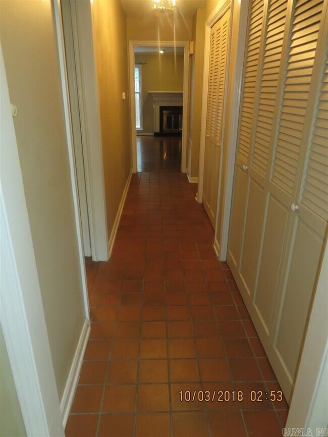 2805 Foxcroft Rd Unit 801, Little Rock, AR 72227 Condo for Rent in