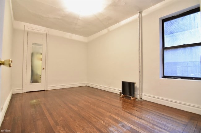 Building Photo - 2 br, 1 bath Apartment - 160 Claremont Ave