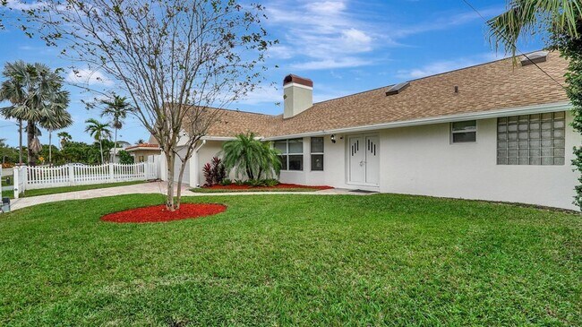 Foto del edificio - 1412 NE 53rd Ct