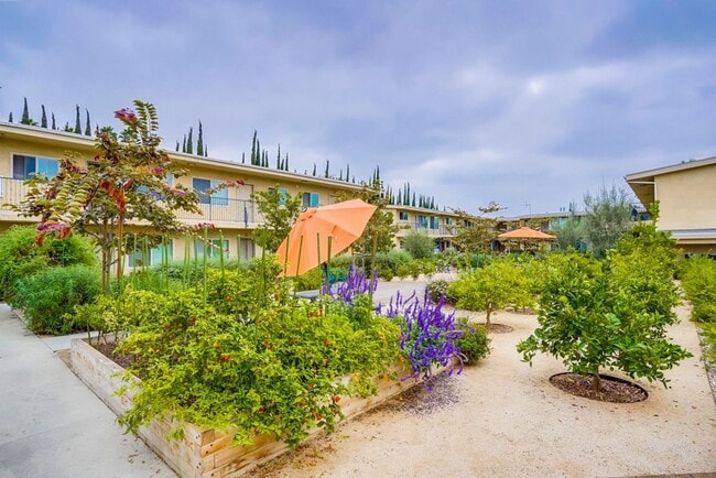 Interior Photo - Apartments close to Downtown LA with Gym, ...