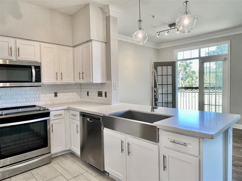 15200 Memorial Dr Unit B2401, Houston, TX 77079 Condo for Rent in