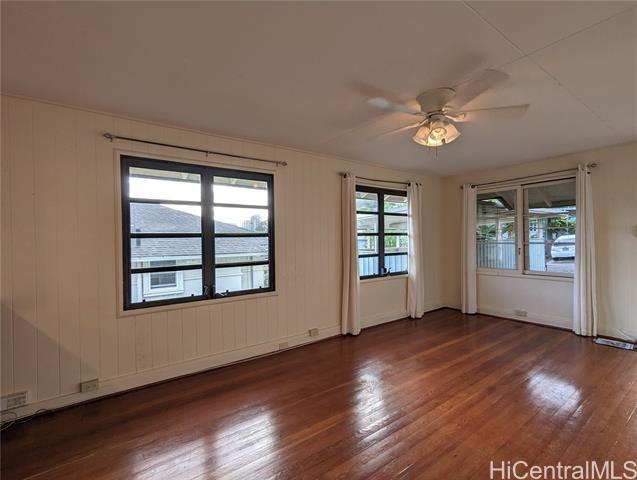 Foto del edificio - 2401 Booth Rd