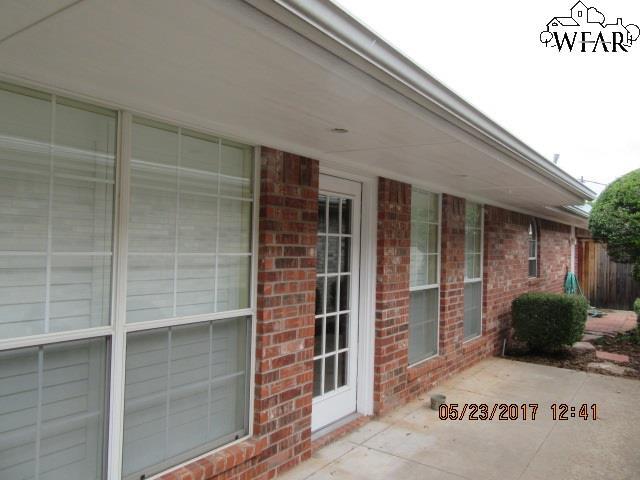 Building Photo - 3037 Cunningham Dr