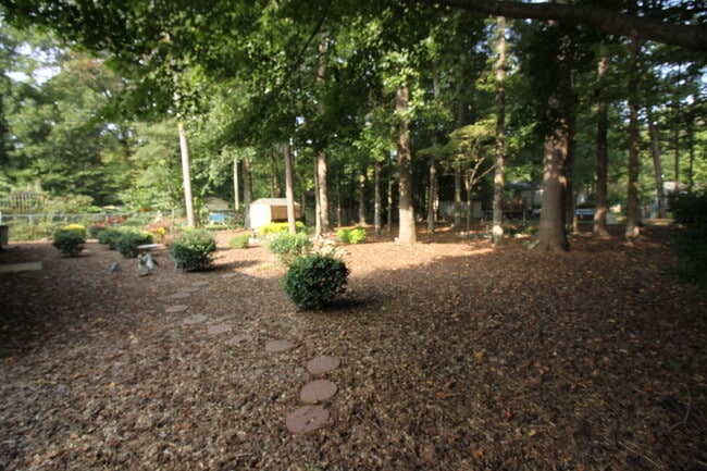 Building Photo - 8200 Mahogany Dr