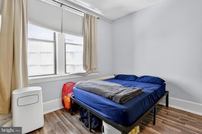 Foto del edificio - 1324 Locust St