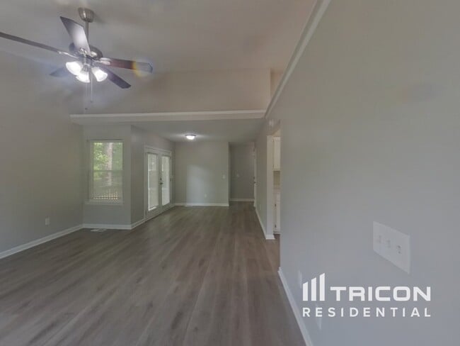 Foto del edificio - 142 Bradstone Rd