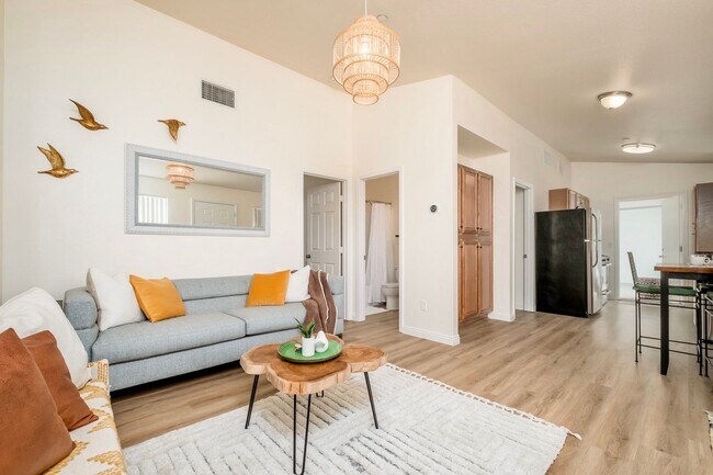 Building Photo - 61809 Valley View Cir
