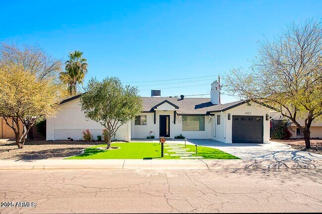 Building Photo - 6325 N 83rd Pl