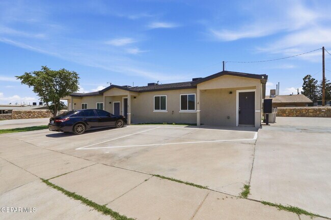 Building Photo - 8761 Lawson St