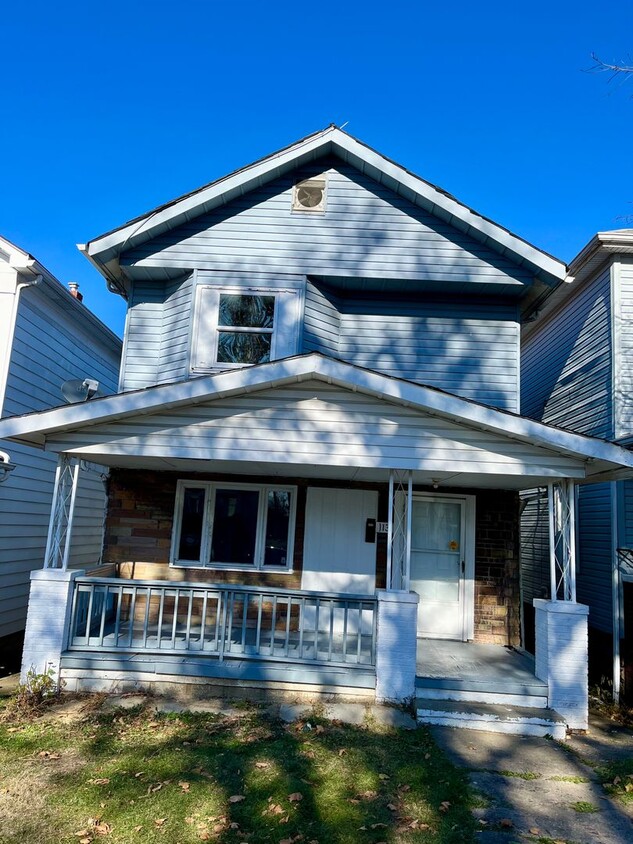 Primary Photo - Four Bedroom Single Family Home