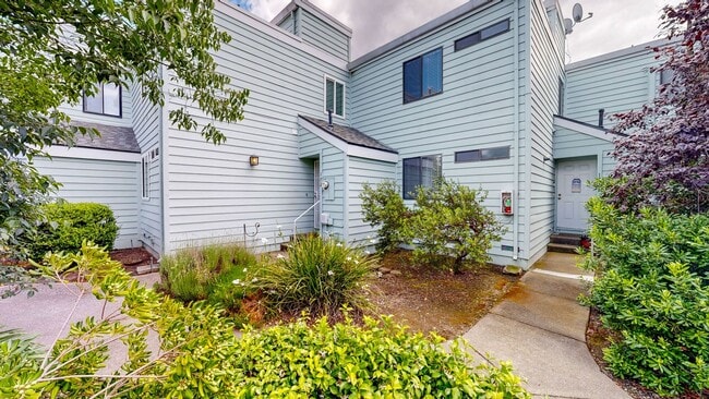 Building Photo - Serene 2 Bedroom 2 Bath Townhome in Windsor, CA with Carport Included!