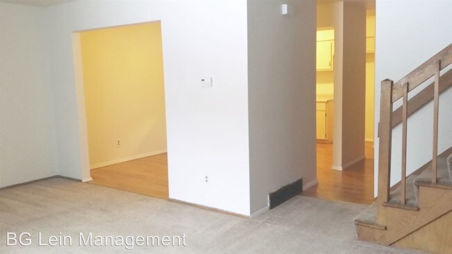 Foto del edificio - 5351-5389 South 13th Street